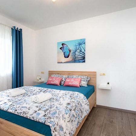 Apartman Jelena Vrbnik Luaran gambar